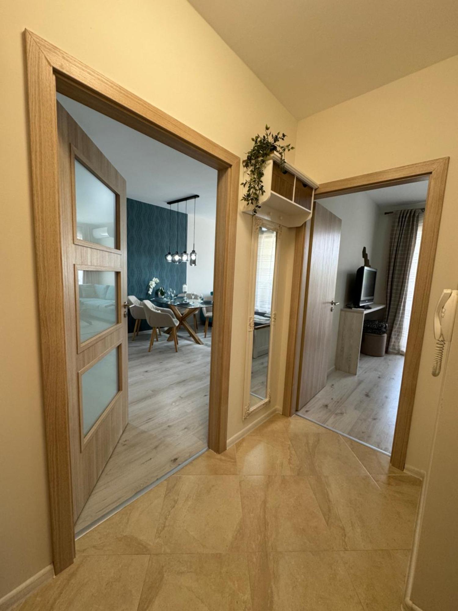 Elizi Summer House In Varna South Bay Beach Bagian luar foto