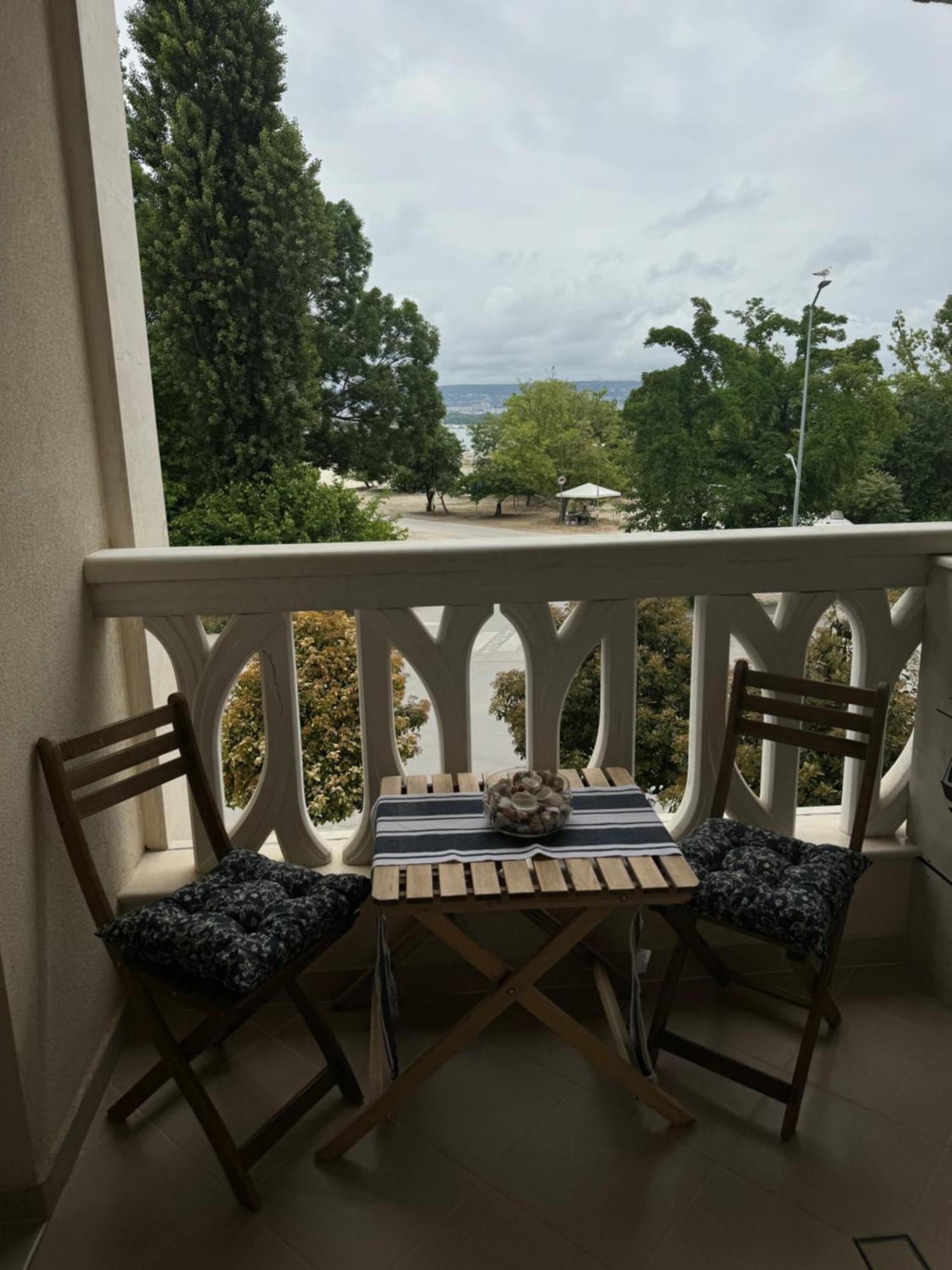 Elizi Summer House In Varna South Bay Beach Bagian luar foto