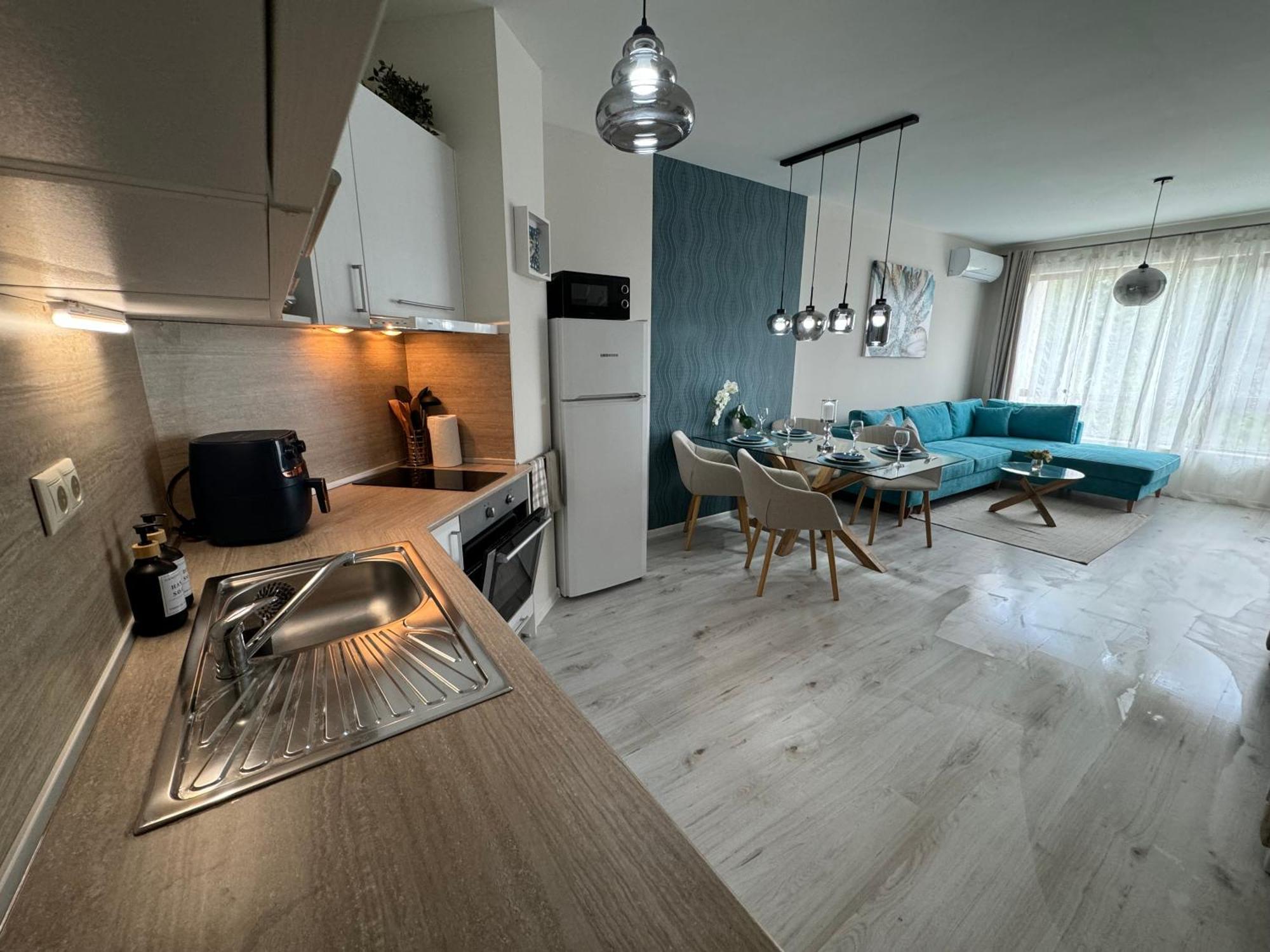 Elizi Summer House In Varna South Bay Beach Bagian luar foto