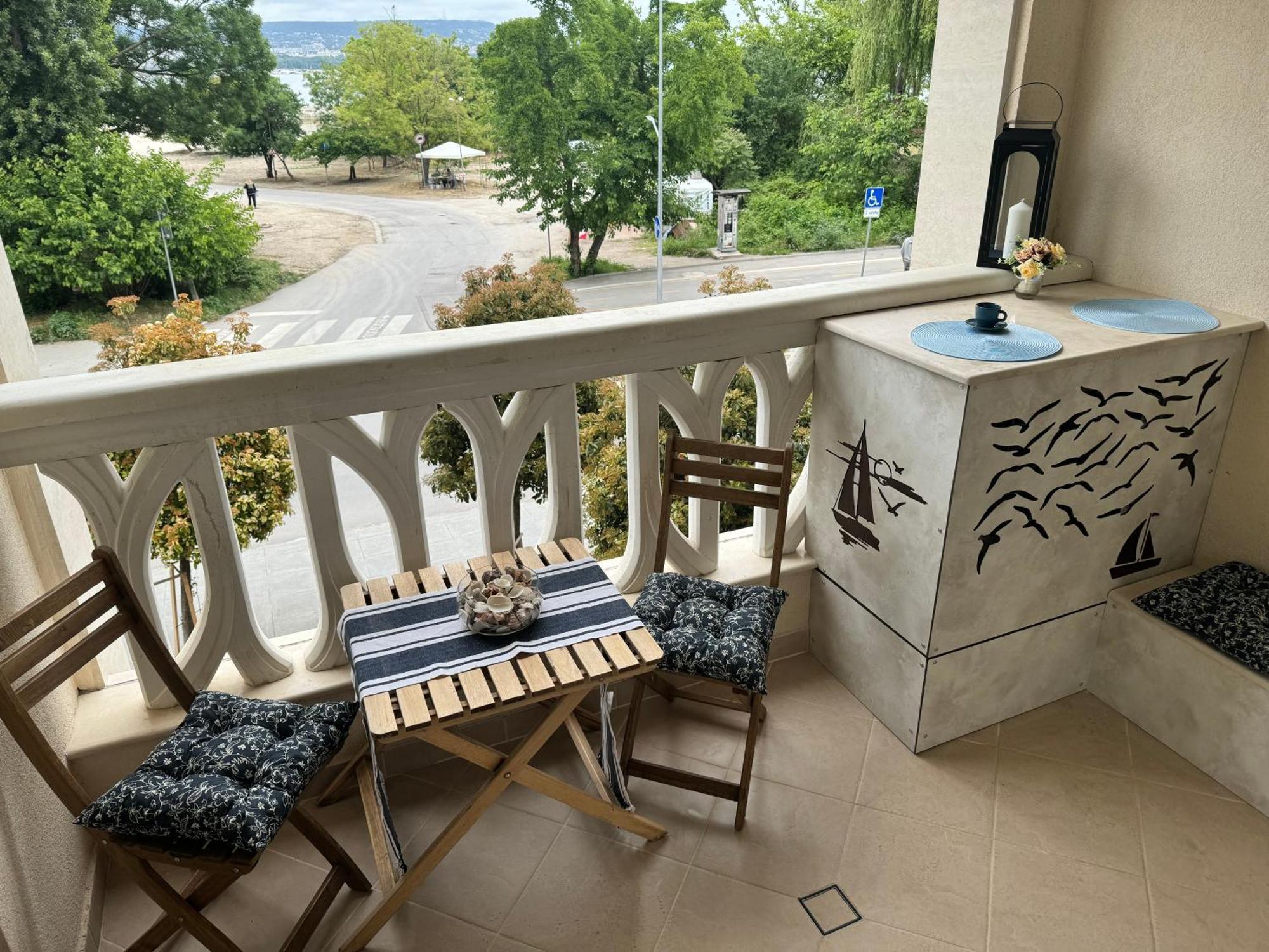 Elizi Summer House In Varna South Bay Beach Bagian luar foto